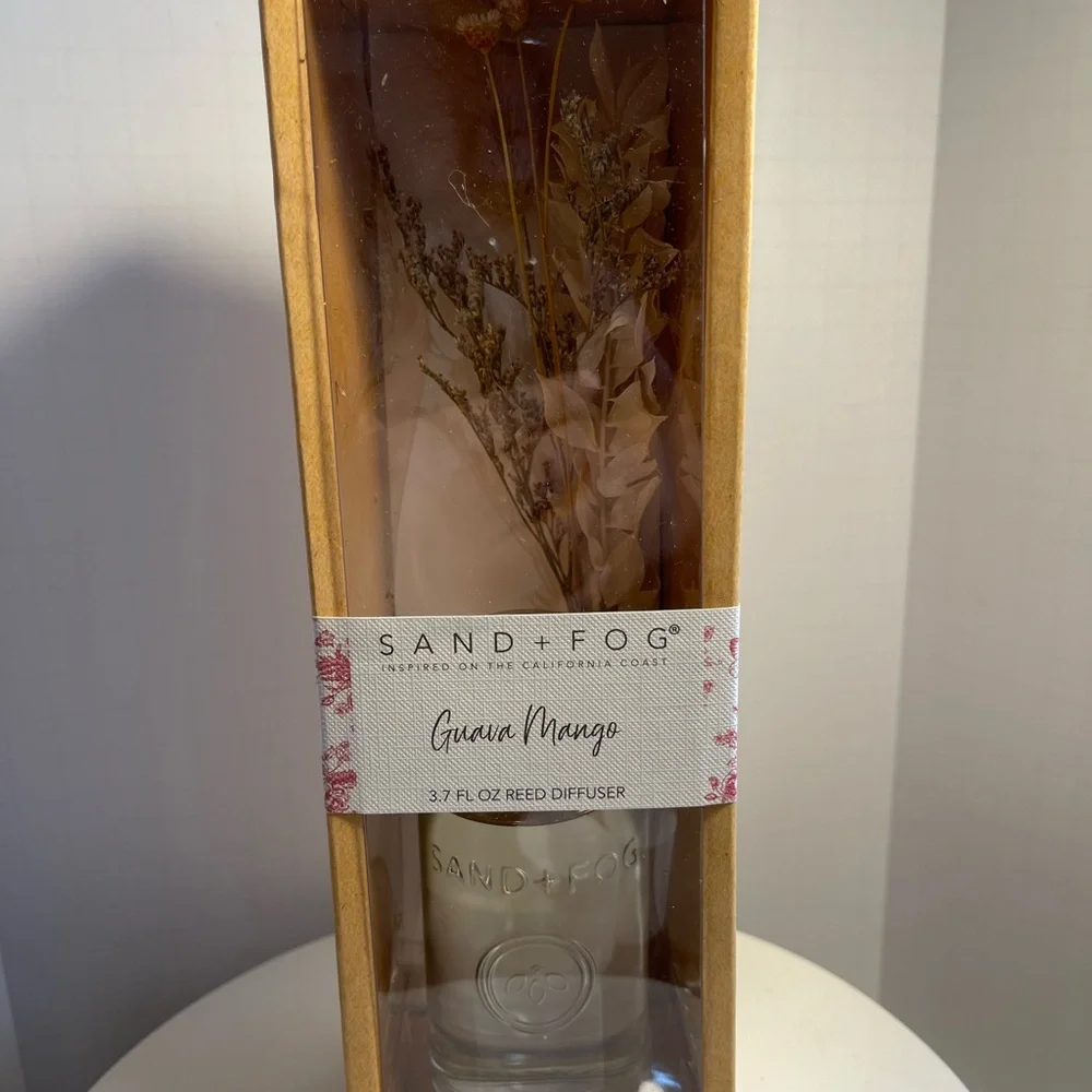 Sand + Fog Guava Mango Reed Diffuser 3.7 fl oz - NWT **